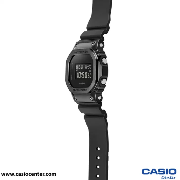 ساعت مچی مردانه کاسیو جی شاک اصل مدل GM-5600UB-1DR